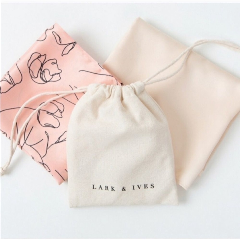 NWT⛱️Lark & Ives - Ivory & Blush Pink Hair Scarves (Set of 2) - 20"x20"